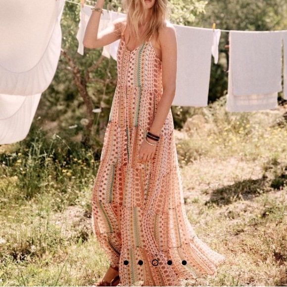 Sezane Dresses & Skirts - NWT Sezane AMA Dress / 4